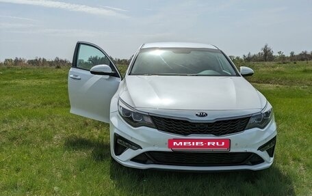 KIA Optima IV, 2019 год, 2 390 000 рублей, 4 фотография