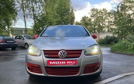 Volkswagen Golf V, 2006 год, 600 000 рублей, 2 фотография