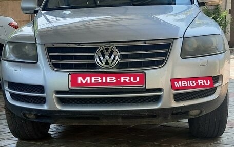 Volkswagen Touareg III, 2006 год, 750 000 рублей, 2 фотография