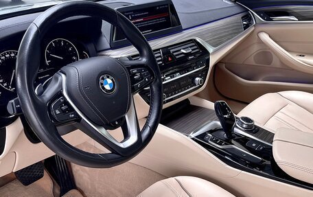 BMW 5 серия, 2018 год, 4 790 000 рублей, 31 фотография