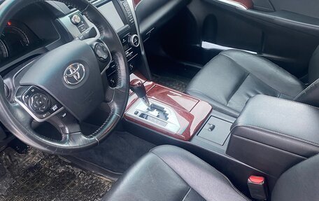 Toyota Camry, 2014 год, 1 900 000 рублей, 10 фотография