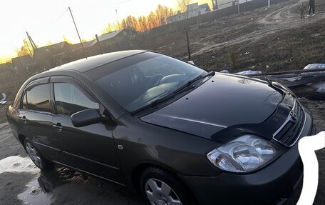 Toyota Corolla, 2004 год, 450 000 рублей, 4 фотография