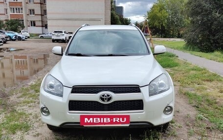 Toyota RAV4, 2011 год, 1 870 000 рублей, 4 фотография