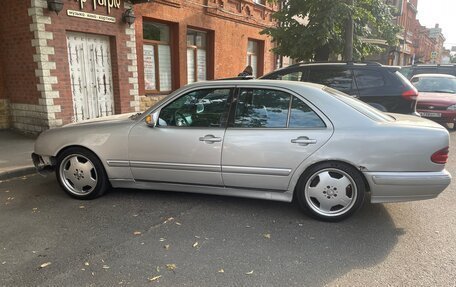 Mercedes-Benz E-Класс, 1999 год, 380 000 рублей, 2 фотография