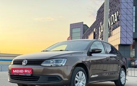 Volkswagen Jetta VI, 2013 год, 1 227 000 рублей, 10 фотография