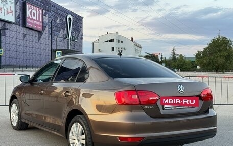 Volkswagen Jetta VI, 2013 год, 1 227 000 рублей, 18 фотография