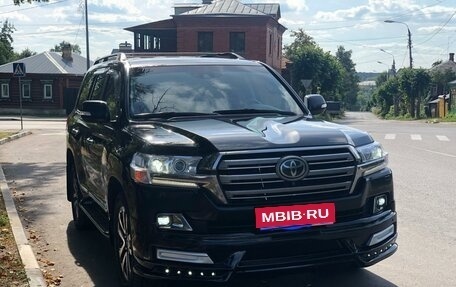 Toyota Land Cruiser 200, 2016 год, 5 890 000 рублей, 1 фотография