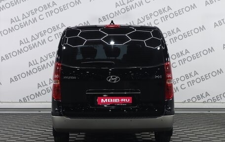 Hyundai H-1 II рестайлинг, 2021 год, 3 999 000 рублей, 19 фотография