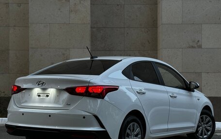 Hyundai Solaris II рестайлинг, 2022 год, 1 650 000 рублей, 7 фотография