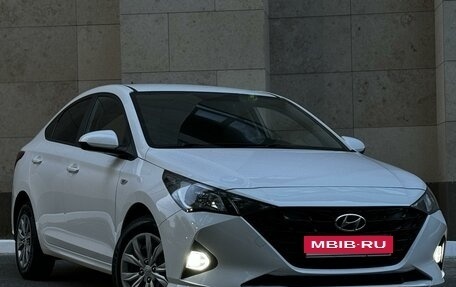 Hyundai Solaris II рестайлинг, 2022 год, 1 650 000 рублей, 3 фотография