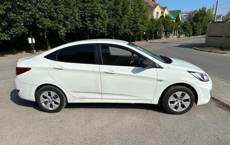 Hyundai Solaris II рестайлинг, 2013 год, 560 000 рублей, 6 фотография