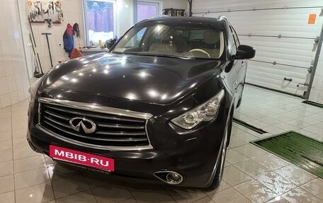 Infiniti QX70, 2016 год, 3 200 000 рублей, 2 фотография