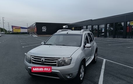 Renault Duster I рестайлинг, 2014 год, 900 000 рублей, 2 фотография