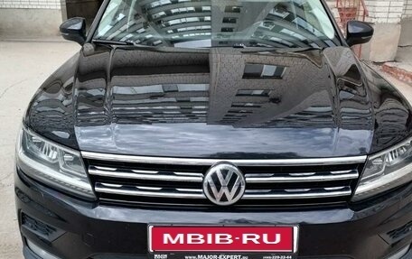 Volkswagen Tiguan II, 2019 год, 2 350 000 рублей, 3 фотография