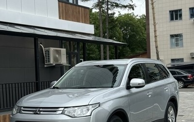 Mitsubishi Outlander III рестайлинг 3, 2014 год, 1 599 999 рублей, 1 фотография