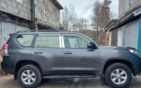 Toyota Land Cruiser Prado 150 рестайлинг 2, 2013 год, 2 900 000 рублей, 2 фотография