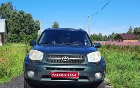 Toyota RAV4, 2004 год, 700 000 рублей, 1 фотография