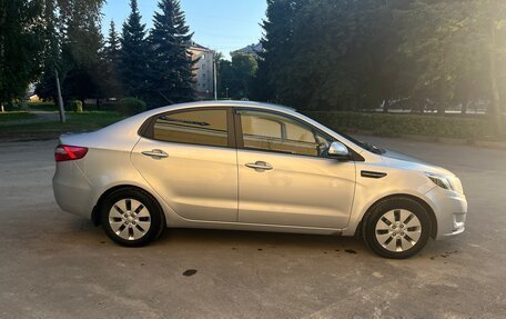 KIA Rio III рестайлинг, 2012 год, 900 000 рублей, 4 фотография