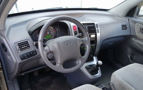 Hyundai Tucson III, 2004 год, 770 000 рублей, 3 фотография