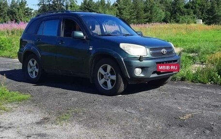 Toyota RAV4, 2004 год, 700 000 рублей, 3 фотография