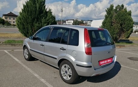 Ford Fusion I, 2005 год, 450 000 рублей, 2 фотография