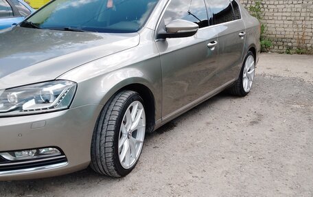 Volkswagen Passat B7, 2012 год, 1 500 000 рублей, 2 фотография