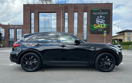 Infiniti QX70, 2013 год, 2 800 000 рублей, 3 фотография