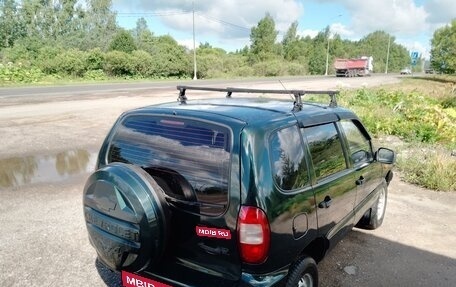 Chevrolet Niva I рестайлинг, 2004 год, 320 000 рублей, 1 фотография