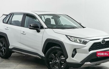 Toyota RAV4, 2022 год, 3 800 000 рублей, 2 фотография