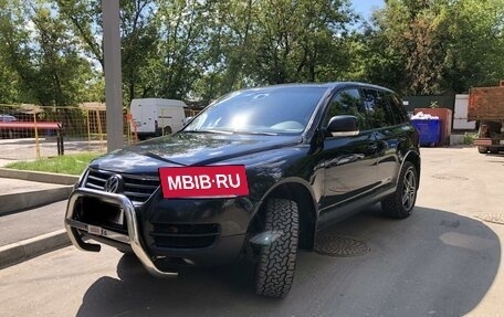 Volkswagen Touareg III, 2002 год, 897 000 рублей, 2 фотография