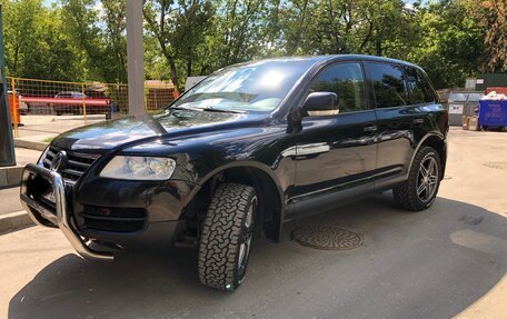 Volkswagen Touareg III, 2002 год, 897 000 рублей, 3 фотография