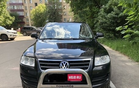 Volkswagen Touareg III, 2002 год, 897 000 рублей, 7 фотография