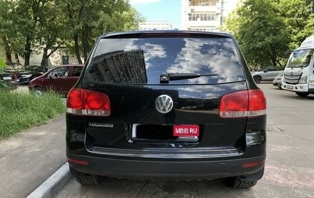 Volkswagen Touareg III, 2002 год, 897 000 рублей, 18 фотография