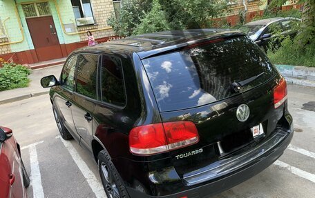 Volkswagen Touareg III, 2002 год, 897 000 рублей, 28 фотография