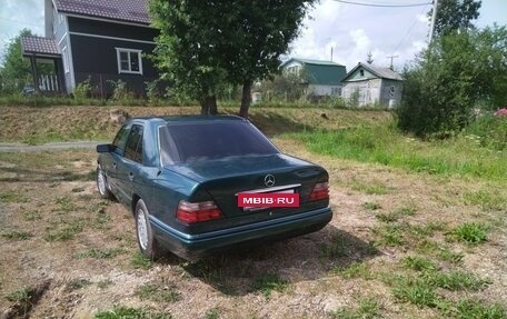 Mercedes-Benz E-Класс, 1995 год, 500 000 рублей, 4 фотография