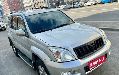 Toyota Land Cruiser Prado 120 рестайлинг, 2006 год, 1 260 000 рублей, 6 фотография