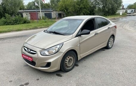 Hyundai Solaris II рестайлинг, 2013 год, 485 000 рублей, 1 фотография