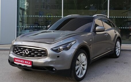 Infiniti FX II, 2011 год, 1 950 000 рублей, 1 фотография