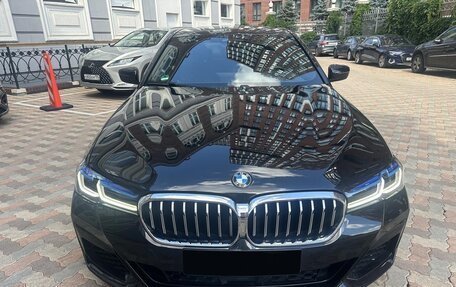 BMW 5 серия, 2021 год, 6 390 000 рублей, 3 фотография