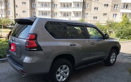 Toyota Land Cruiser Prado 150 рестайлинг 2, 2019 год, 5 800 000 рублей, 3 фотография