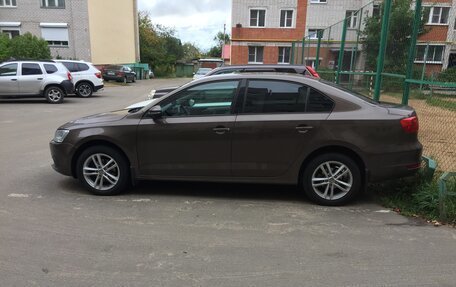 Volkswagen Jetta VI, 2013 год, 1 000 000 рублей, 5 фотография