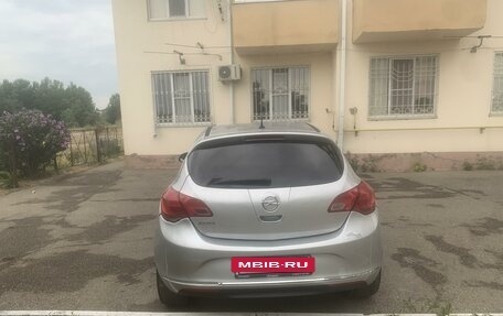 Opel Astra J, 2014 год, 1 000 000 рублей, 5 фотография