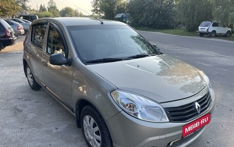 Renault Sandero I, 2011 год, 725 000 рублей, 1 фотография