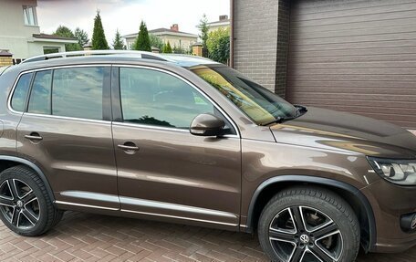 Volkswagen Tiguan I, 2014 год, 2 100 000 рублей, 2 фотография