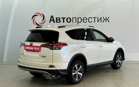 Toyota RAV4, 2017 год, 2 545 000 рублей, 5 фотография