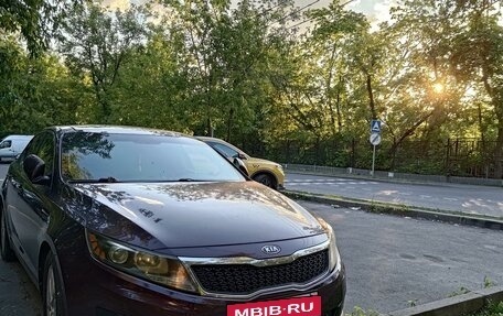 KIA Optima III, 2011 год, 900 000 рублей, 2 фотография