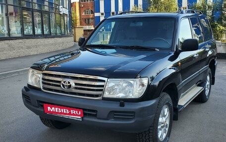 Toyota Land Cruiser 100 рестайлинг 2, 2005 год, 2 070 000 рублей, 3 фотография