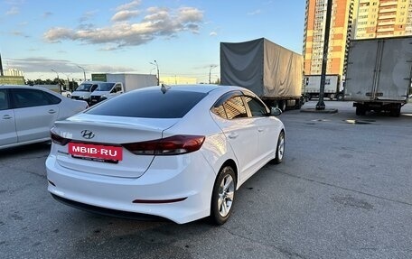 Hyundai Elantra VI рестайлинг, 2018 год, 1 350 000 рублей, 4 фотография