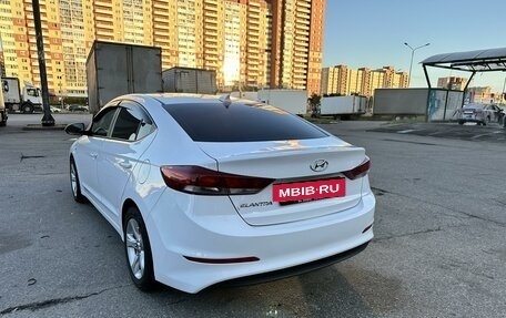 Hyundai Elantra VI рестайлинг, 2018 год, 1 350 000 рублей, 6 фотография