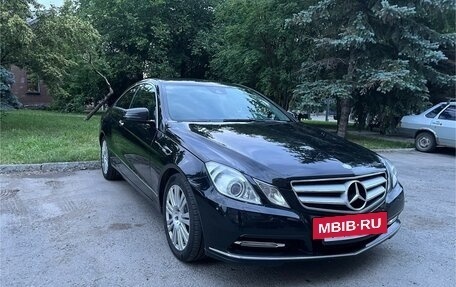 Mercedes-Benz E-Класс, 2011 год, 1 520 000 рублей, 4 фотография